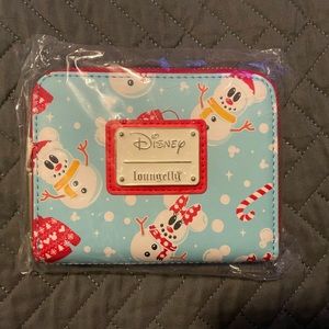 Loungefly Mickey & Minnie Snowman Zip Around Wallet